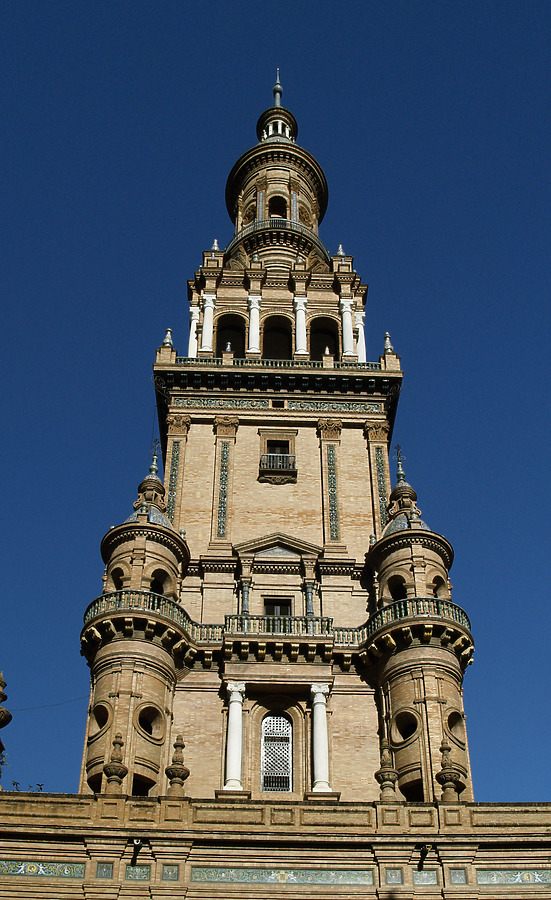 Palacio de España by Cesar Serrano
