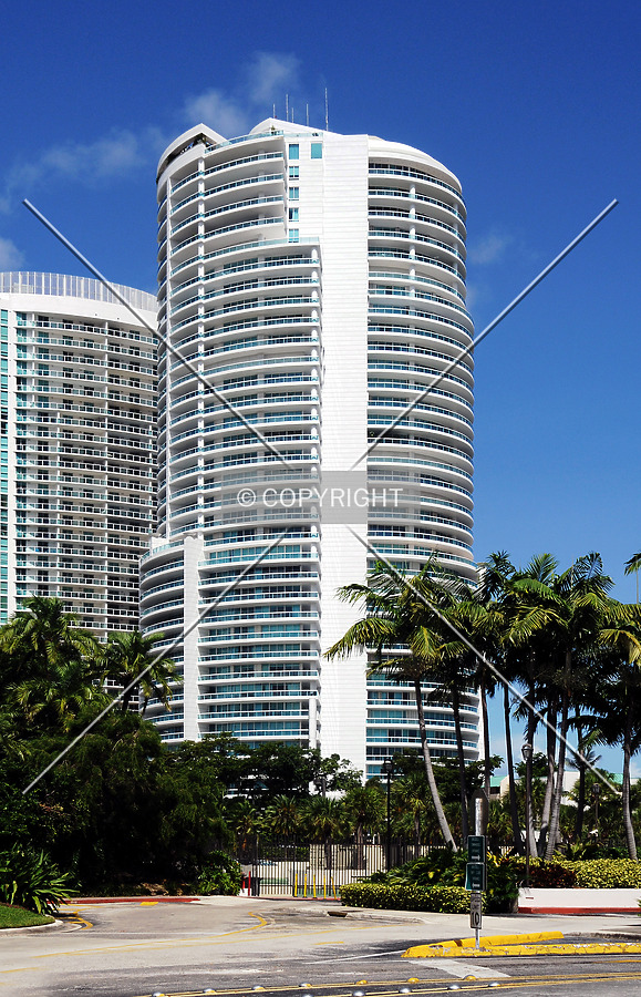 Bristol Tower by Jorge Molina