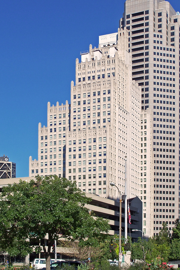 1010 Pine Street by Ryan Hildebrand