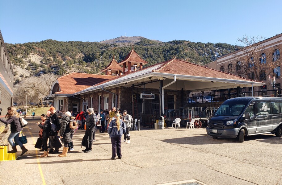 Glenwood Springs Station