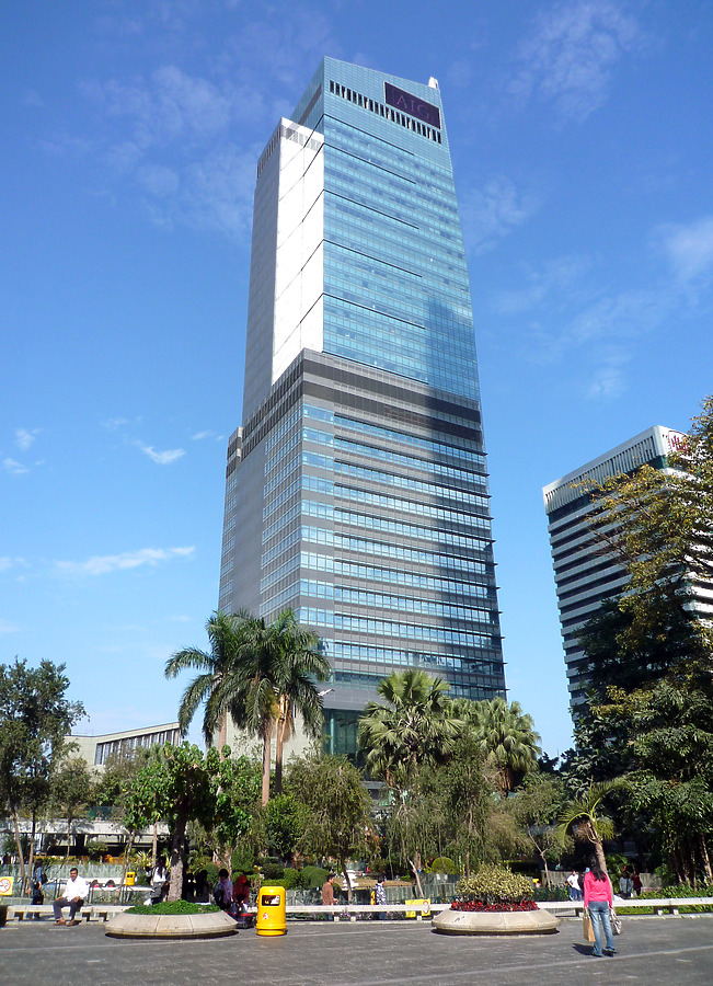 AIG Tower by Wilson Ling