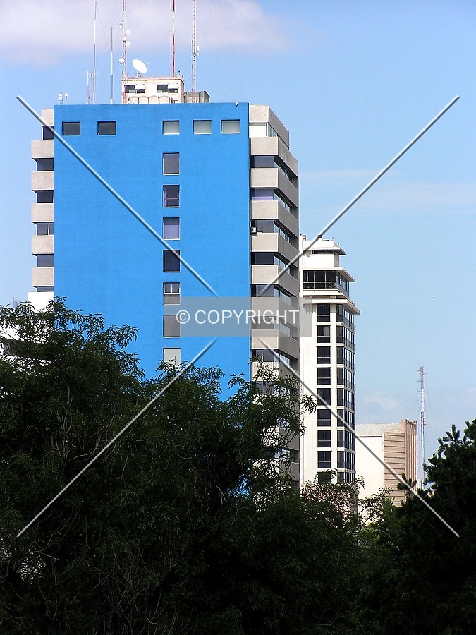 Edificio EME by Luis Ibáñez