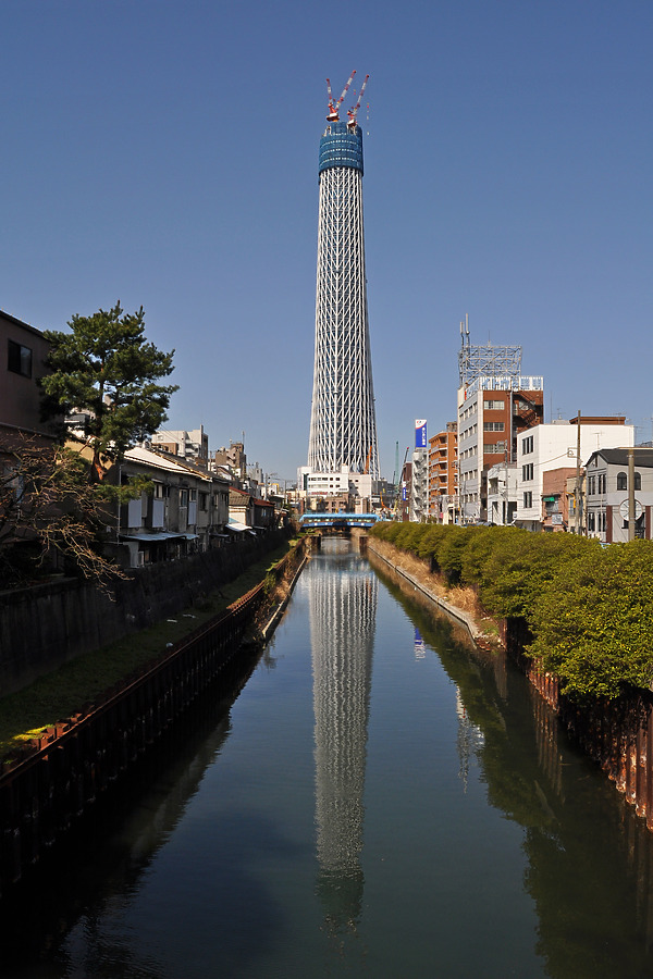 Tokyo Sky Tree by Kevin Hemphill