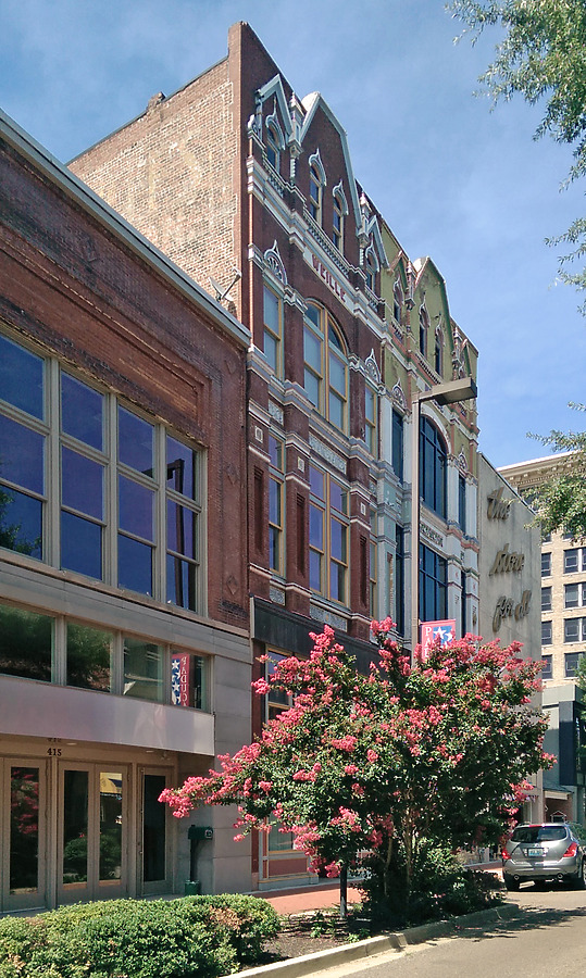 Wielle Building by Ryan Hildebrand