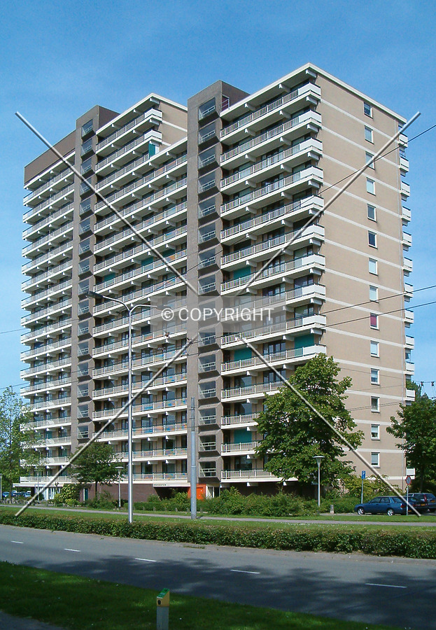 Groningensingel 101-519 by René Hogendijk