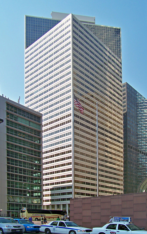 200 South Wacker Drive by Ryan Hildebrand