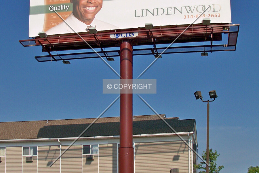 Outfront Media Billboards 354C/355C