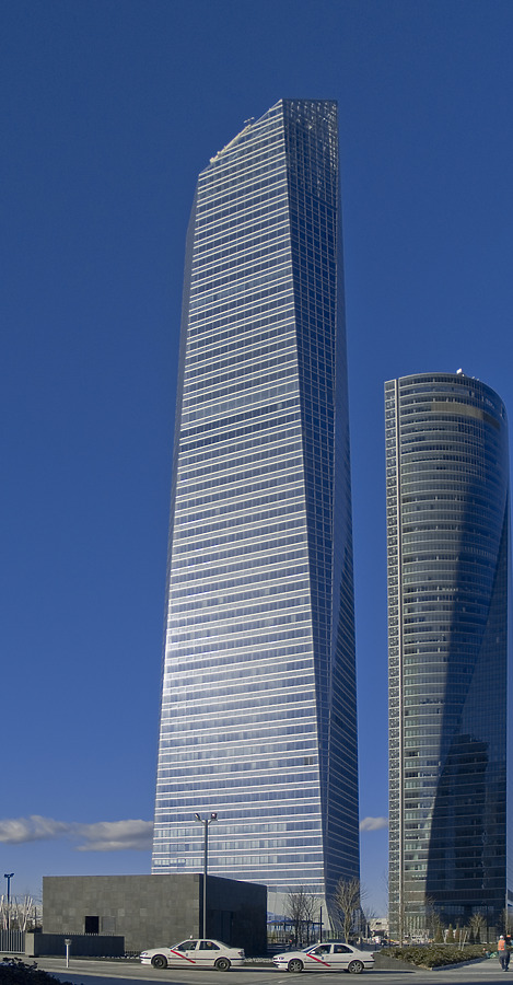 Torre de Cristal by Cesar Serrano