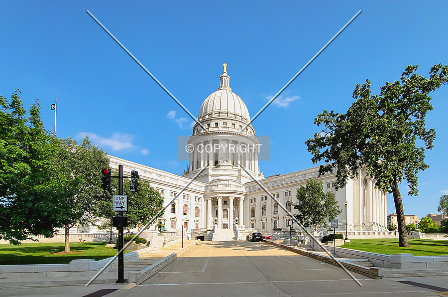 Wisconsin State Capitol by Ryan Hildebrand