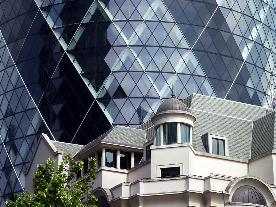 30 St Mary Axe by Daniel Kieckhefer