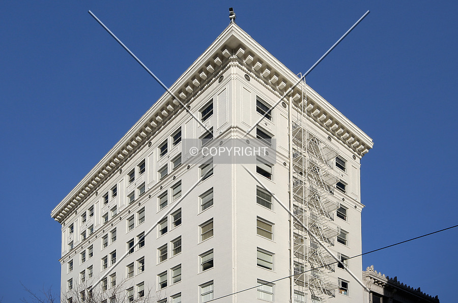 Pioneer Park Building by Serdica