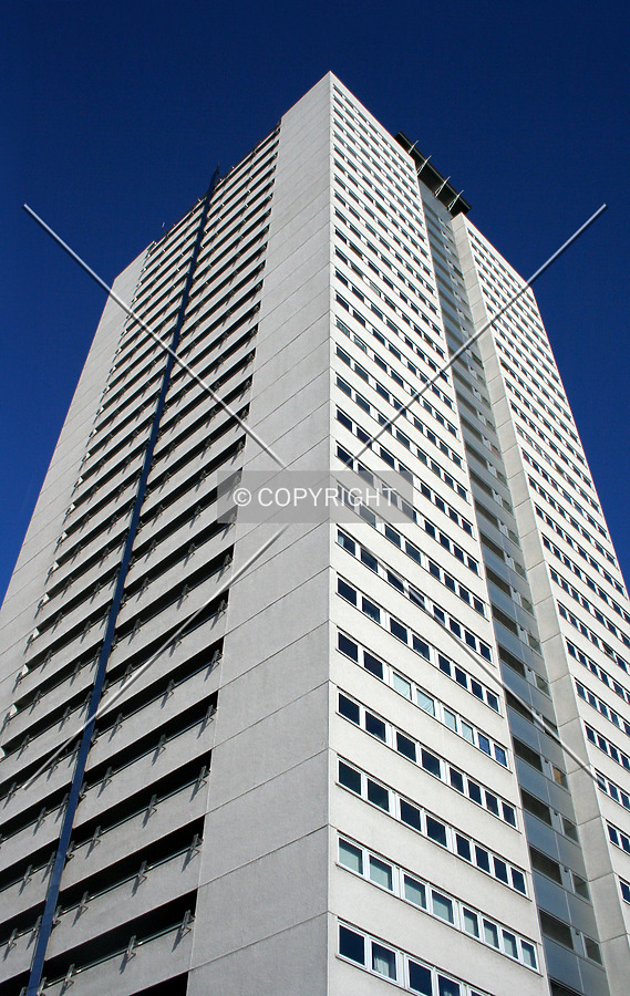 Clydesdale Tower by Neil Nickolds