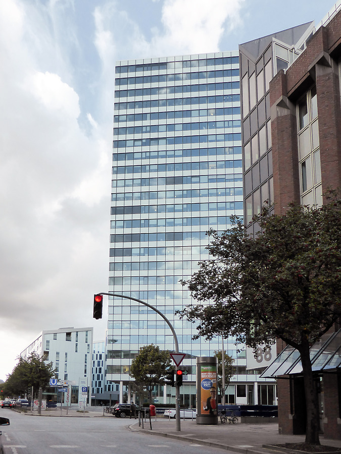 EMPORIO-Hochhaus by Der Hamburger