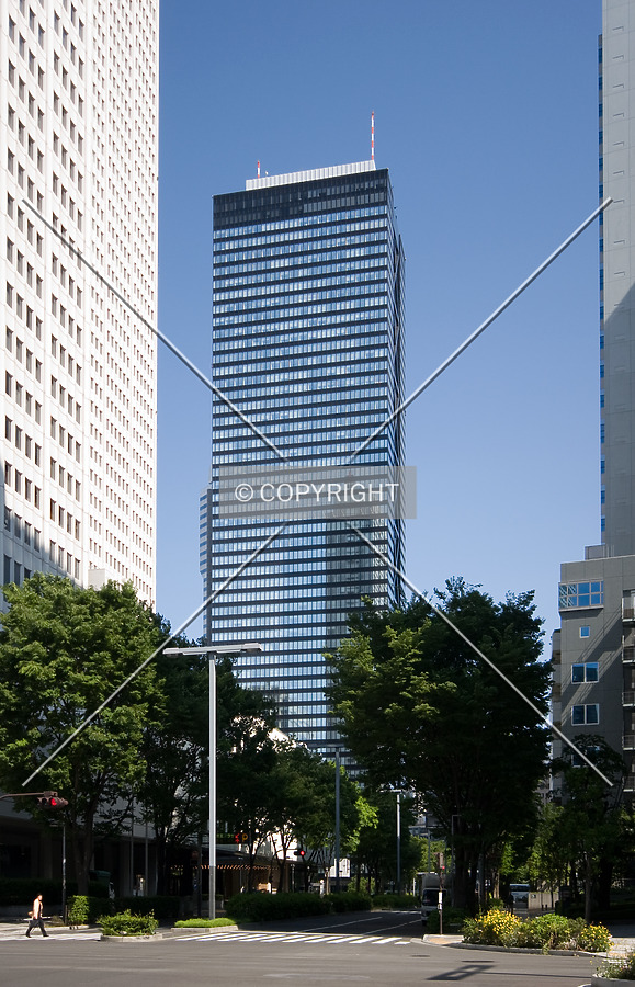 Shinjuku Mitsui Building by Serdica
