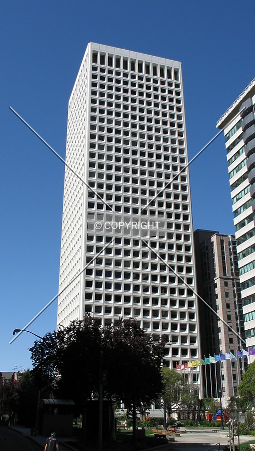 650 California Street by Emmanuel D.