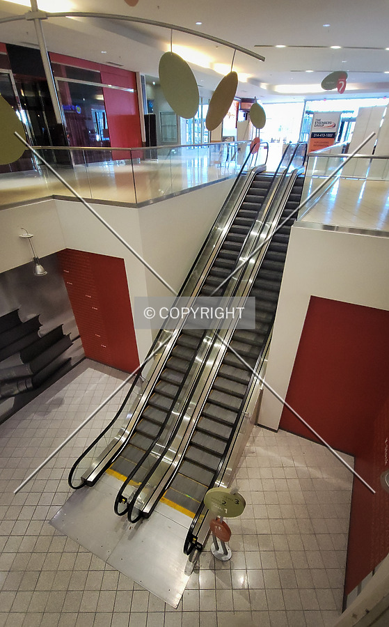 Chesterfield Mall by Ryan Hildebrand