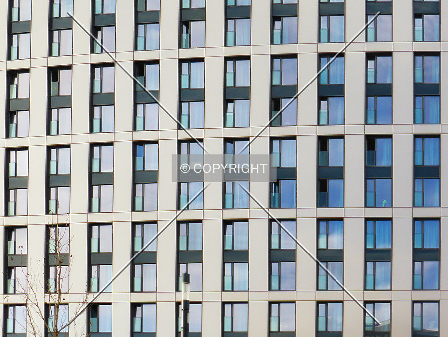 Motel One Hauptbahnhof by Nephilim