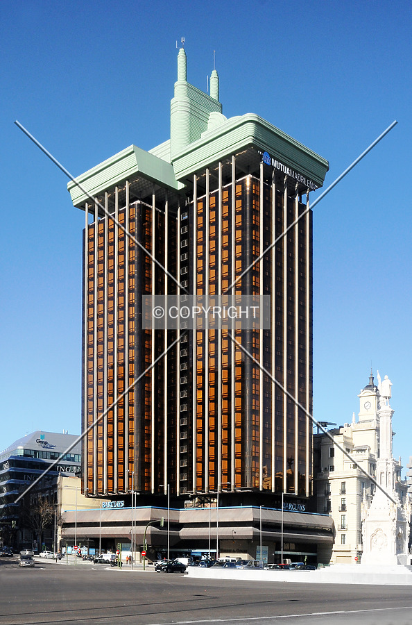 Torre Colón by Jorge Molina