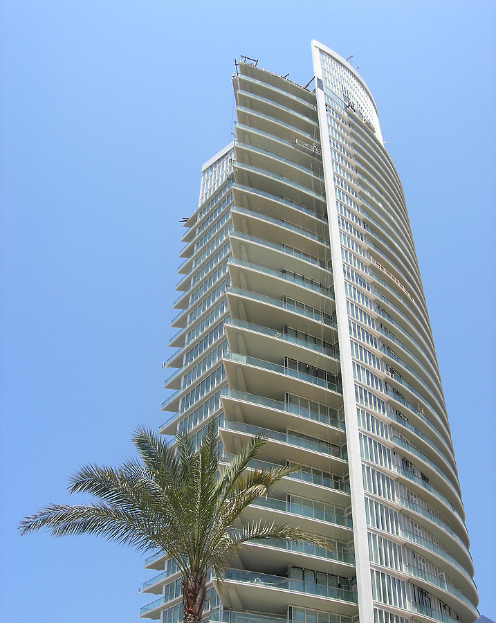 Marina Tower by Nareg Karamanoukian