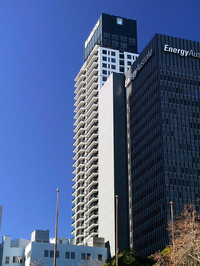 Rialto Tower by John Bek