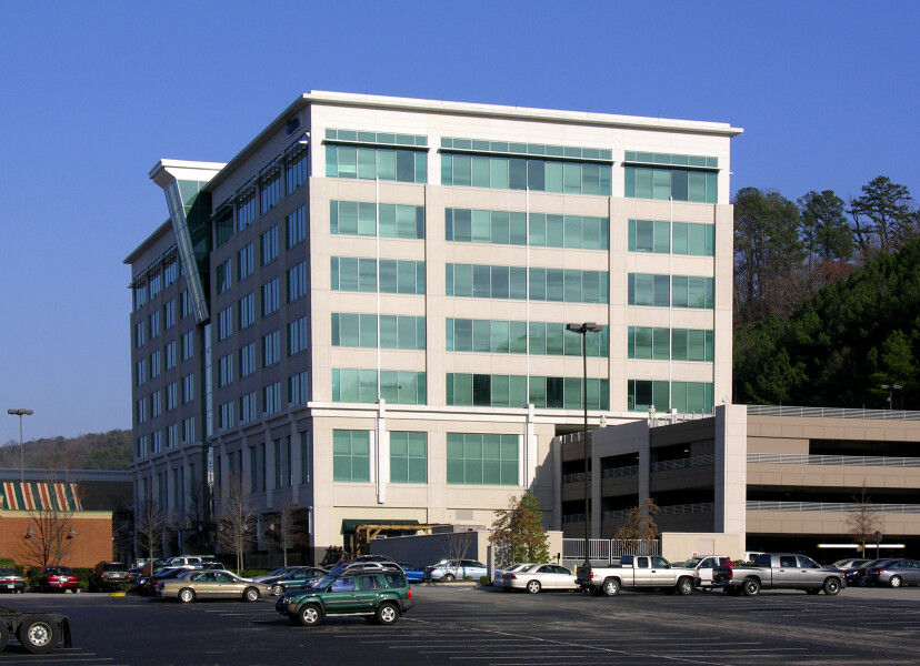 Colonial Center at Brookwood Village