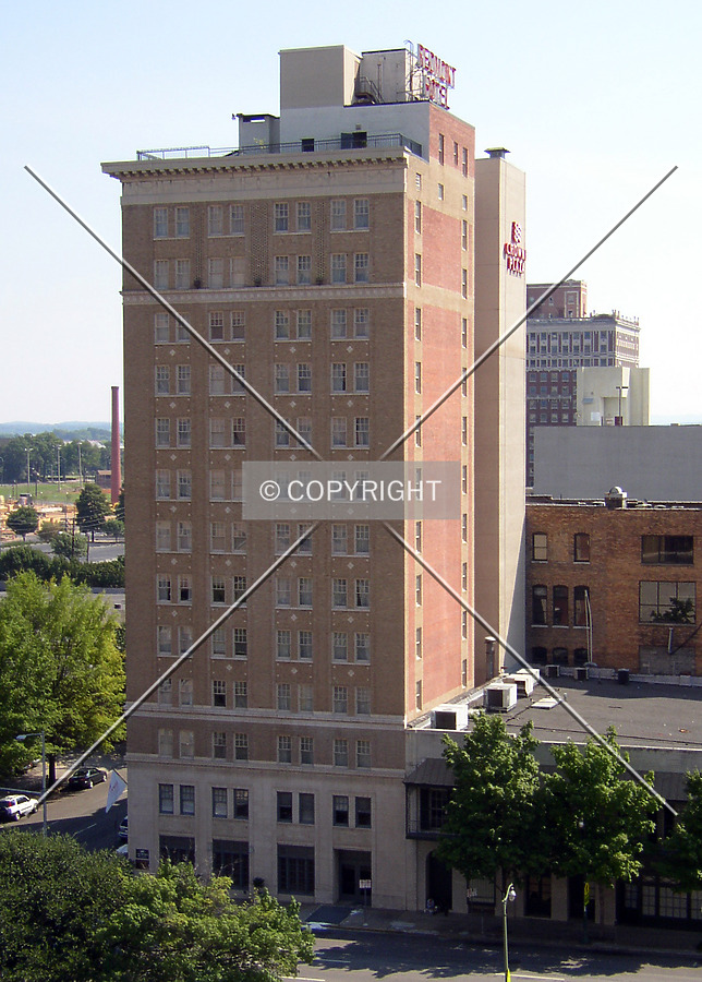 The Redmont Hotel Birmingham, Curio Collection by Hilton by Chris Patriarca