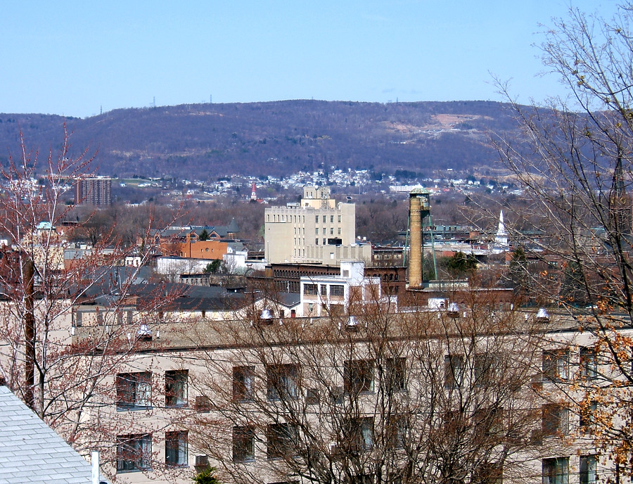 Verizon Building by John Cahill