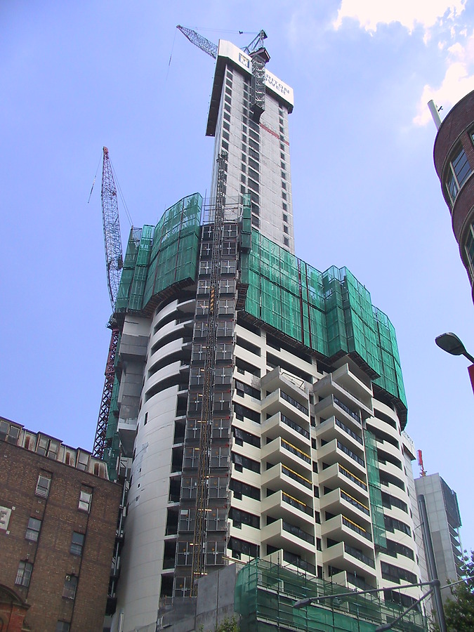 Meriton Tower by John Bek