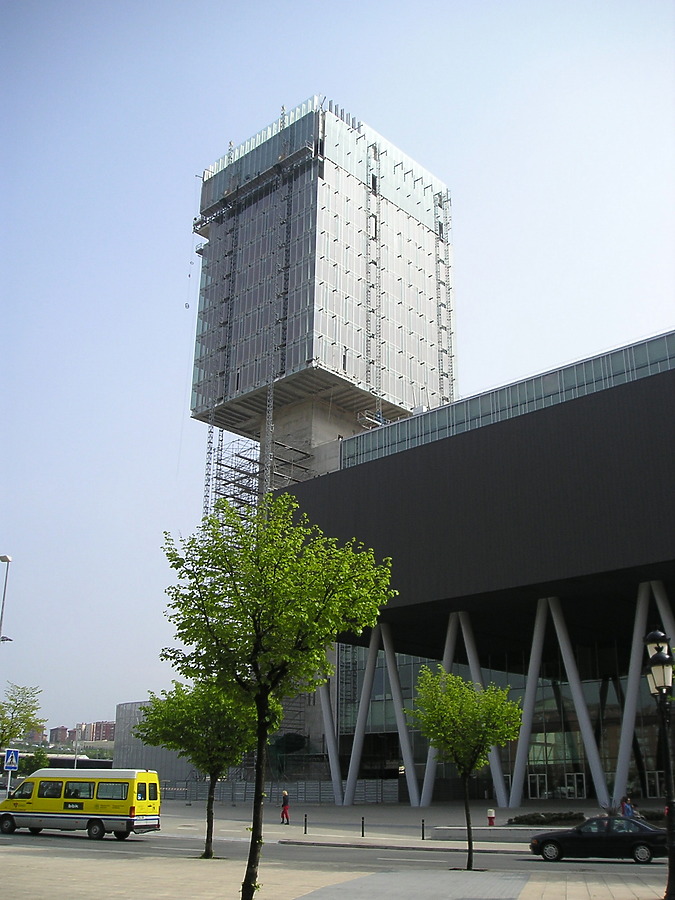 Torre BEC by Mikel Allende