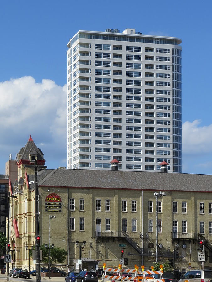 The Moderne by James Peacock