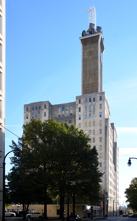 AT&T Communications Building by John W. Cahill