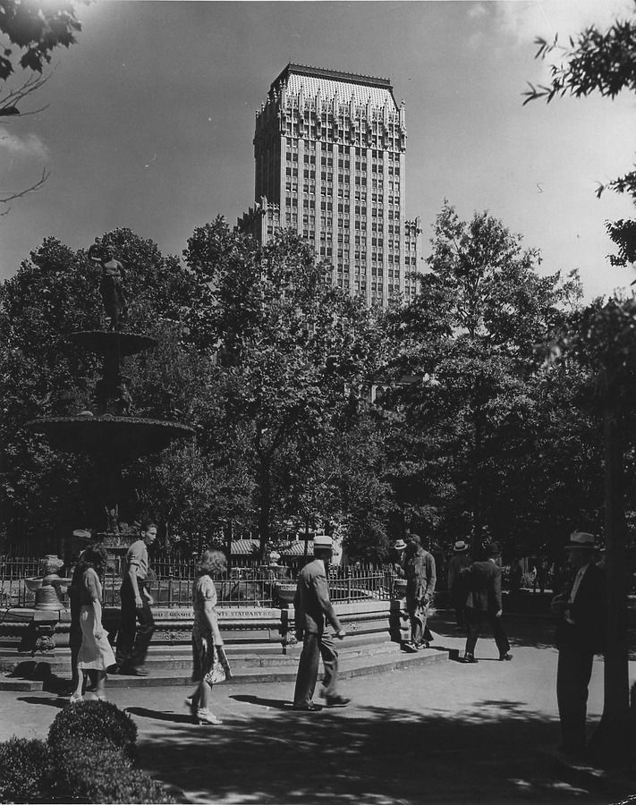 Sterick Building by Tennessee State Library and Archives, Tennessee Virtual Archive