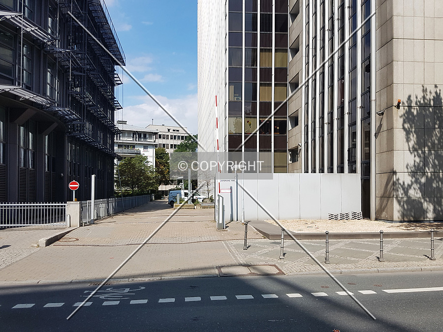 Frankfurter Büro Center by Nephilim