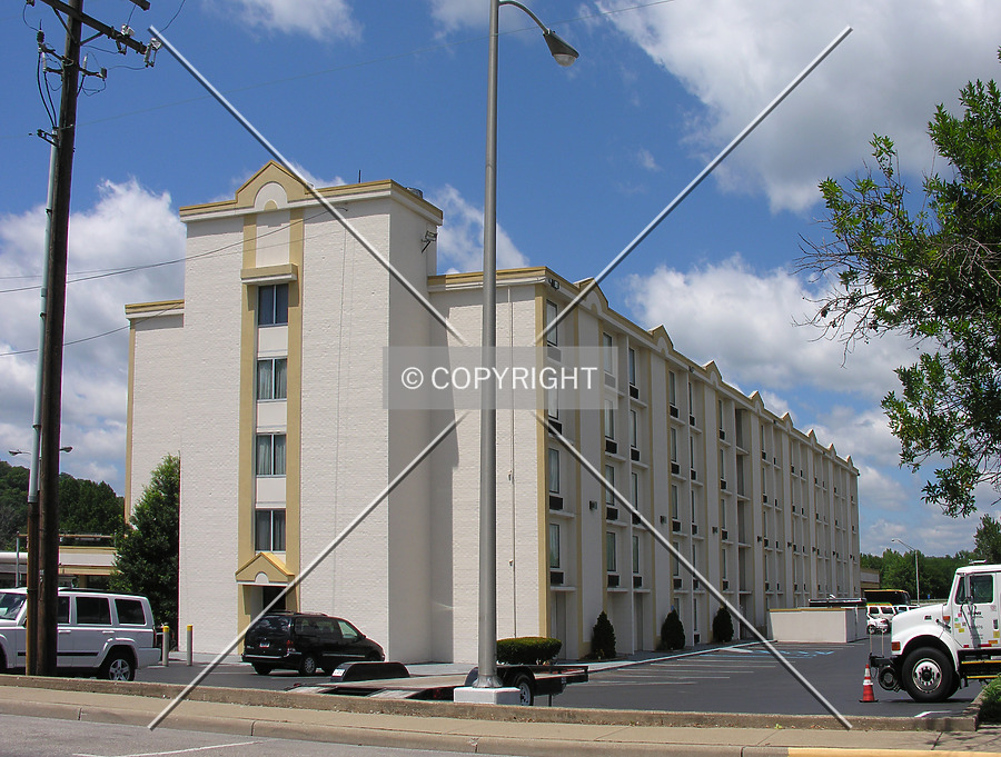 Hampton Inn New Albany Louisville West by Lizzie Morrison