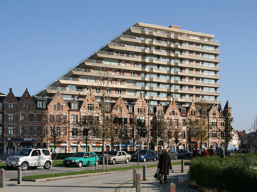 Marina Mercator by Michiel van Dijk