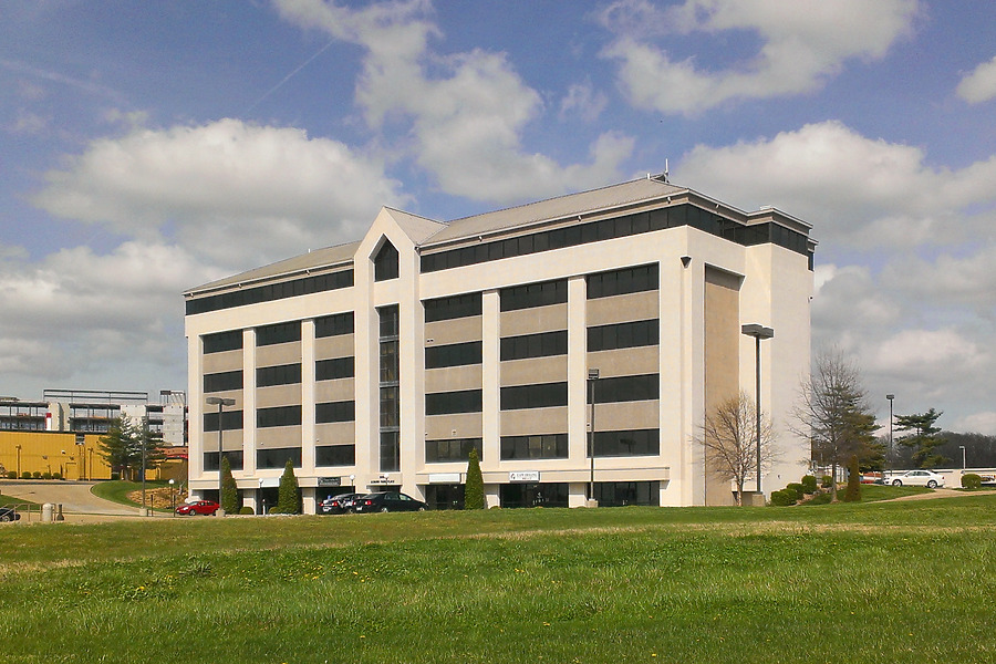 Auburn Park Building by Ryan Hildebrand