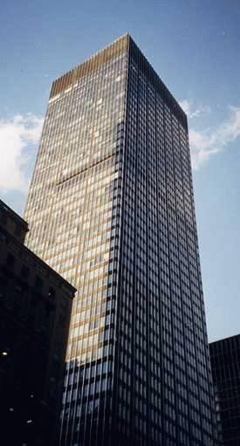 JPMorgan Chase Tower by Nate Lindsey