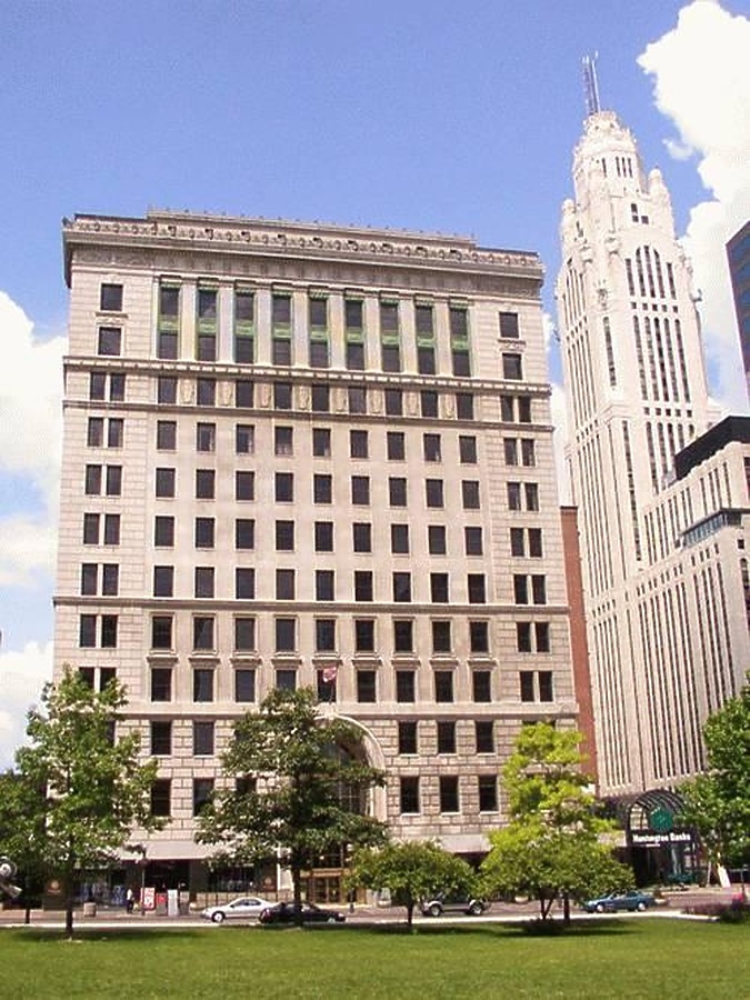 Huntington Bank Building by Daniel Kieckhefer