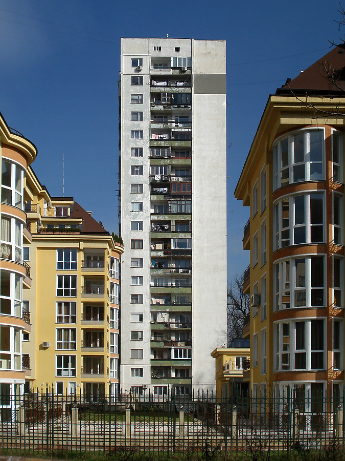 Borovo, Block 230 by Kaloian