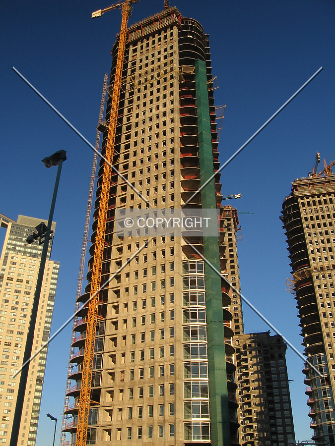 Mulieris torre Norte by Maximiliano Buono