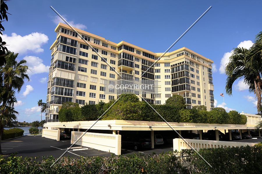 Barr Terrace Condominiums by Jorge Molina