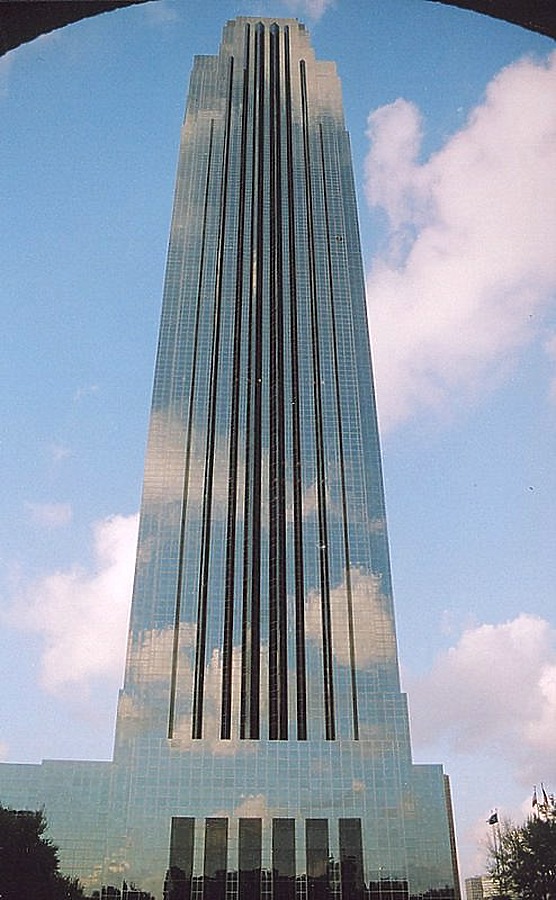 Williams Tower by Kevin Lehnhardt