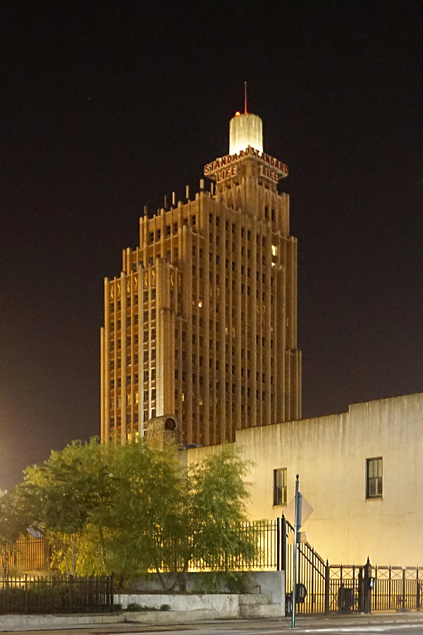 Standard Life Building by Ryan Hildebrand