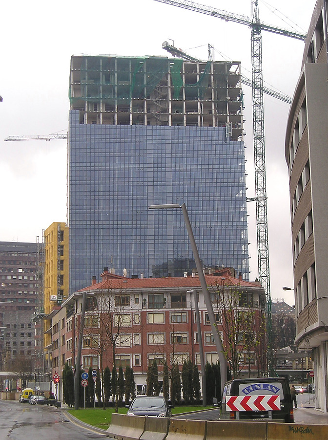 Isozaki Atea I by Mikel Allende