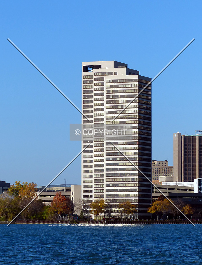 Riverfront Towers - Tower 300 by Nate Lindsey