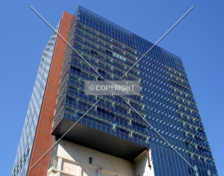 Mortimer B. Zuckerman Research Center by Royce Douglas