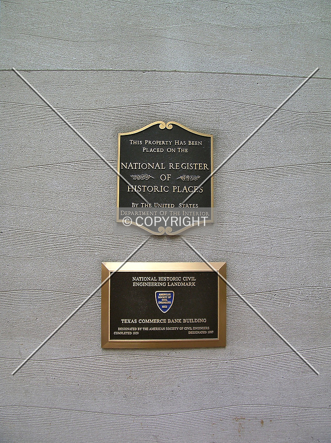 JPMorgan Chase Building by Serdica