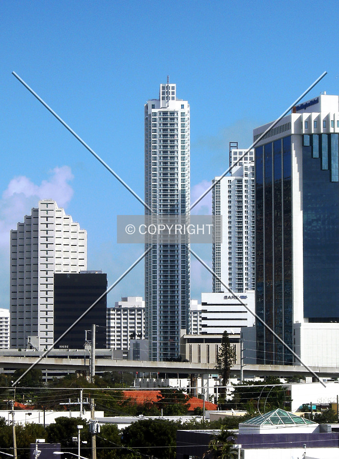 Plaza on Brickell Tower I by Jorge Molina