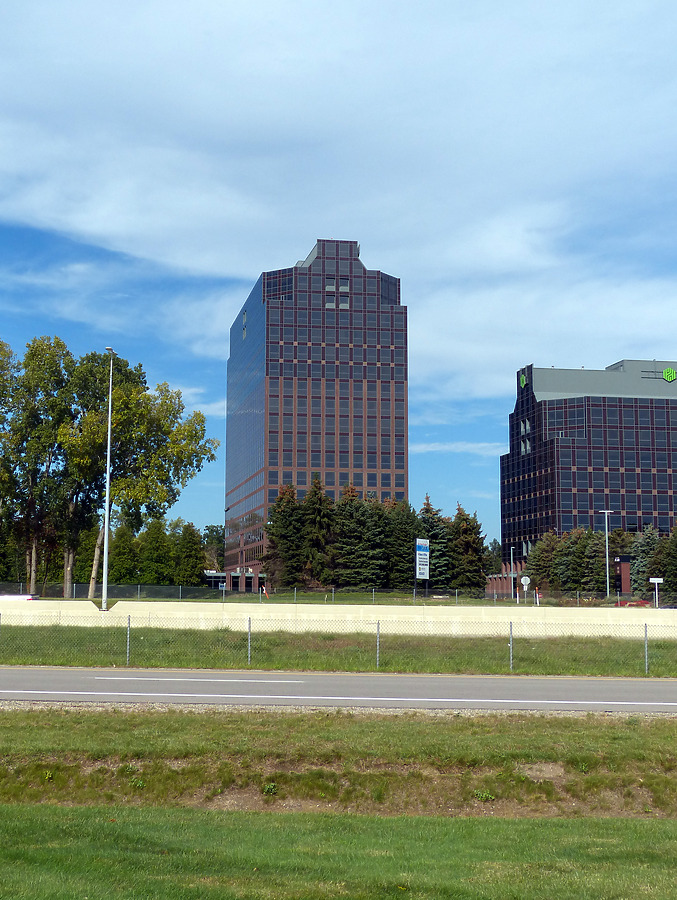 One Towne Square by Nate Lindsey