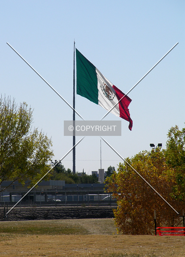 Banderas Monumentales Ciudad Juárez by Chris Patriarca